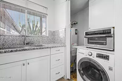 10862 N Fairway Court E, Sun City, AZ 85351 - Photo 28