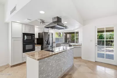 319 E Hackamore Street, Mesa, AZ 85201 - Photo 18