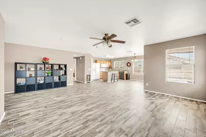 2430 E Peach Tree Drive, Chandler, AZ 85249 - Photo 6