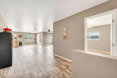 2430 E Peach Tree Drive, Chandler, AZ 85249 - Photo 4