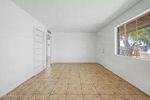 4501 W Crittenden Ln, Phoenix, AZ 85031 - Photo 10