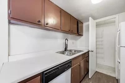 6705 W Devonshire Avenue, Phoenix, AZ 85033 - Photo 18