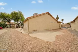 6893 S Lake Forest Ct, Chandler, AZ 85249 - Photo 22