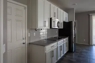 241 E Roadrunner Dr, Chandler, AZ 85286 - Photo 56