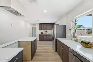 9627 N 58th Ln, Glendale, AZ 85302 - Photo 14