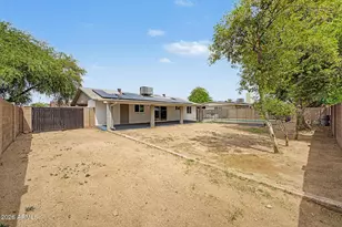 1425 W Wickieup Ln, Phoenix, AZ 85027 - Photo 26