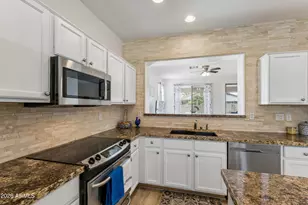 360 N Bell Pl, Chandler, AZ 85225 - Photo 20