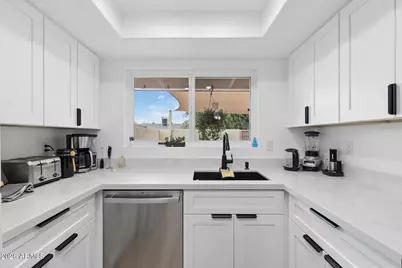 8858 N 47th Lane, Glendale, AZ 85302 - Photo 6