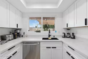 8858 N 47th Ln, Glendale, AZ 85302 - Photo 6