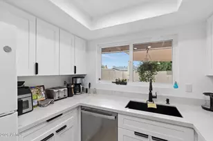 8858 N 47th Ln, Glendale, AZ 85302 - Photo 8