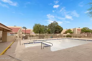 8858 N 47th Ln, Glendale, AZ 85302 - Photo 26