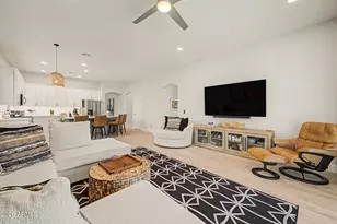 7236 W Paradise Ln, Peoria, AZ 85382 - Photo 6