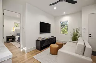 1267 Godfrey Sykes, Flagstaff, AZ 86005 - Photo 64