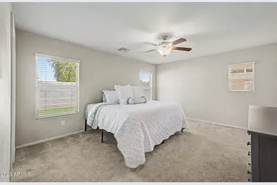 33421 N Bowles Drive, San Tan Valley, AZ 85144 - Photo 10