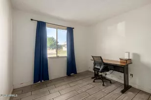 8001 W College Dr, Phoenix, AZ 85033 - Photo 8