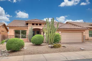 11411 S Oakwood Dr, Goodyear, AZ 85338 - Photo 2