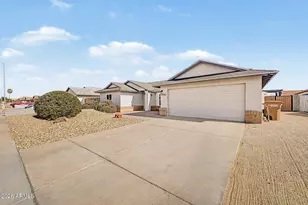9015 W Butler Dr, Peoria, AZ 85345 - Photo 4