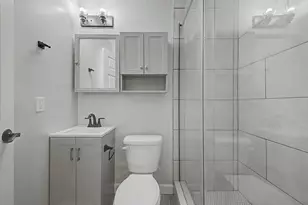 2534 N 28th St, Phoenix, AZ 85008 - Photo 16