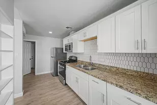 2534 N 28th St, Phoenix, AZ 85008 - Photo 14