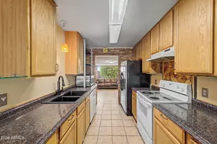 6526 E Holly Dr, Mesa, AZ 85215 - Photo 4