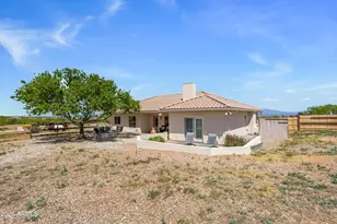 9354 S Deer Ridge Trail, Hereford, AZ 85615 - Photo 4