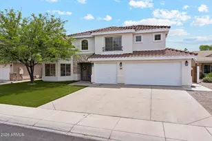 1039 W Juanita Ave, Gilbert, AZ 85233 - Photo 2