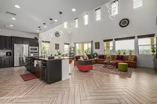 22112 N 59th Pl, Phoenix, AZ 85054 - Photo 2