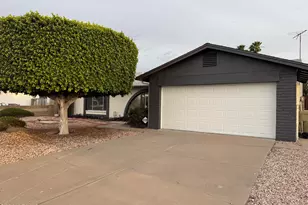 5817 W Tierra Buena Ln, Glendale, AZ 85306 - Photo 2