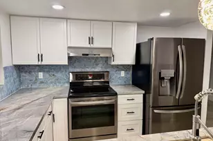 5817 W Tierra Buena Ln, Glendale, AZ 85306 - Photo 14