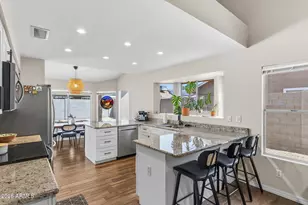 7944 W Dahlia Dr, Peoria, AZ 85381 - Photo 10