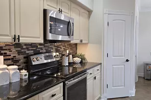 7115 W Kings Ave, Peoria, AZ 85382 - Photo 14