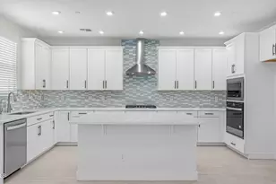 13359 W Eagle Feather Rd, Peoria, AZ 85383 - Photo 8