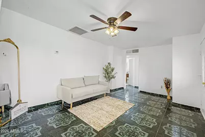 6236 S Montezuma Street, Phoenix, AZ 85041 - Photo 6