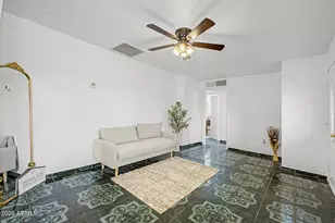 6236 S Montezuma St, Phoenix, AZ 85041 - Photo 6