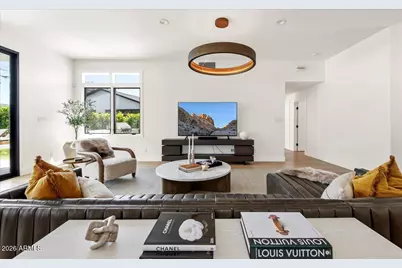 3631 N 54th Court, Phoenix, AZ 85018 - Photo 16
