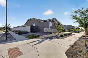 17661 W Morning Glory St, Goodyear, AZ 85338 - Photo 4