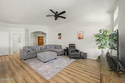 11655 W Hedgehog Court, Surprise, AZ 85378 - Photo 8