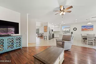 3216 W Lynne Ln, Phoenix, AZ 85041 - Photo 8