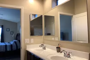 2725 E Mine Creek Rd, Phoenix, AZ 85024 - Photo 20