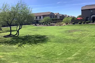 2725 E Mine Creek Rd, Phoenix, AZ 85024 - Photo 32