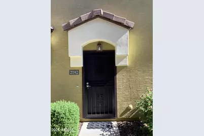 2725 E Mine Creek Road #2192, Phoenix, AZ 85024 - Photo 2