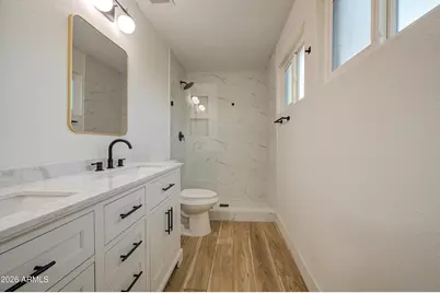 3801 W Montebello Avenue, Phoenix, AZ 85019 - Photo 32