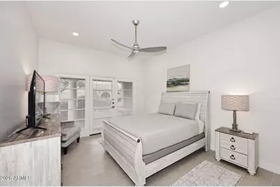 8242 E Via De La Escuela Lane #ESCUELA, Scottsdale, AZ 85258 - Photo 16