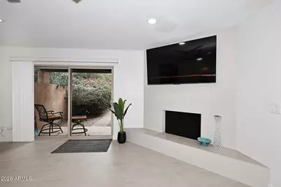 8242 E Via De La Escuela Lane #ESCUELA, Scottsdale, AZ 85258 - Photo 6