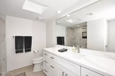 8242 E Via De La Escuela Lane #ESCUELA, Scottsdale, AZ 85258 - Photo 14