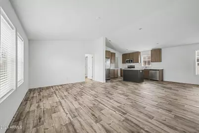 7106 N 68th Drive, Glendale, AZ 85303 - Photo 6