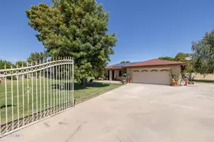 1725 N Lindsay Rd, Mesa, AZ 85213 - Photo 6