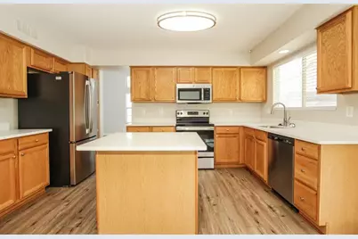 9243 W Saint John Road, Peoria, AZ 85382 - Photo 10