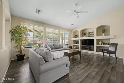 13643 W Montebello Avenue, Litchfield Park, AZ 85340 - Photo 6