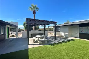 6802 W Glendale Ave, Glendale, AZ 85303 - Photo 10